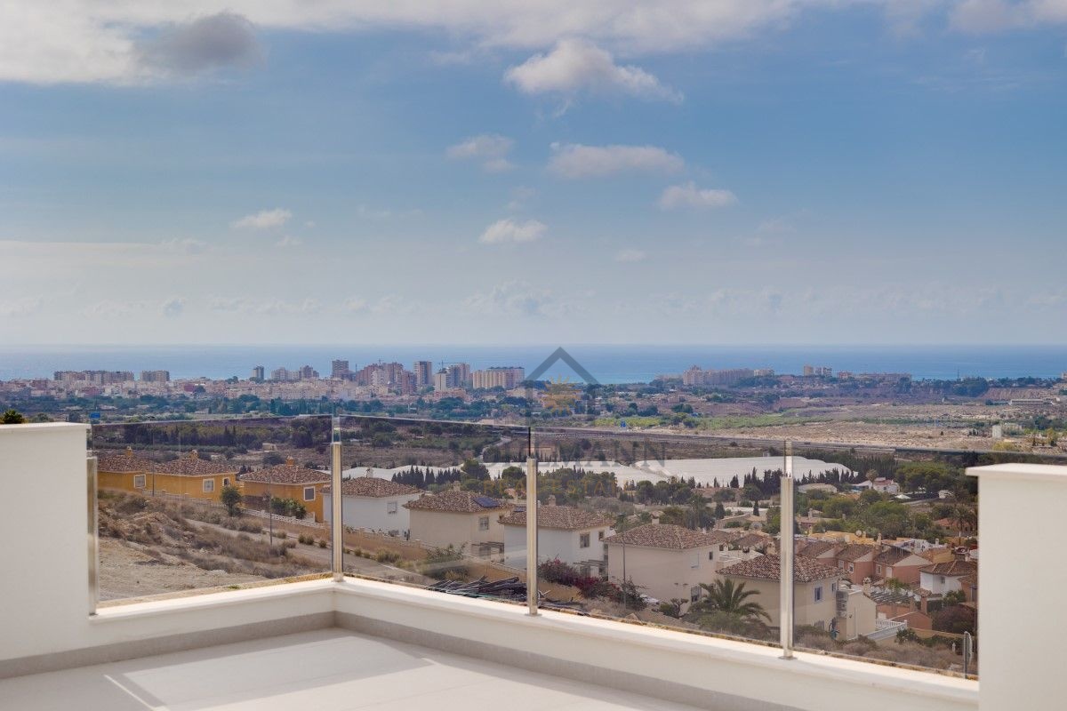 Exklusives Wohnen zwischen Meer, Stadt und Golfplätzen in Alicante