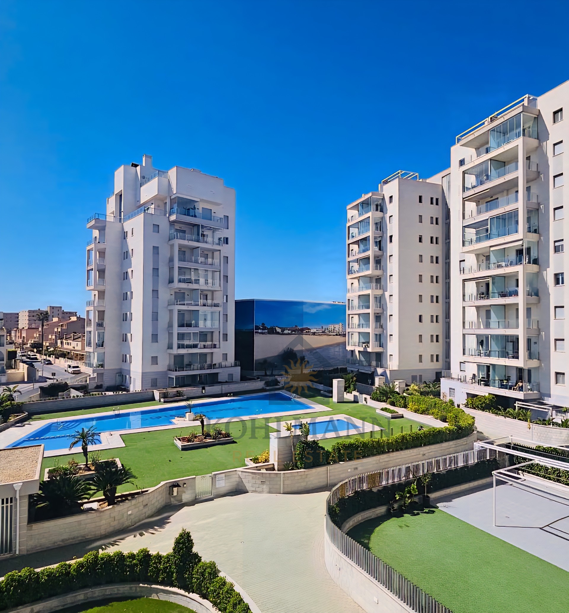 Exklusives Strandapartment in La Mata - modern, komfortabel, bezugsfertig