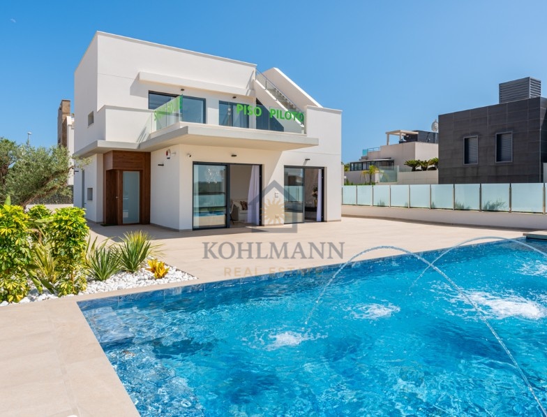 Exklusive Villa in Dehesa de Campoamor – Neubau Villa an der Costa Blanca nur 300 m vom Strand